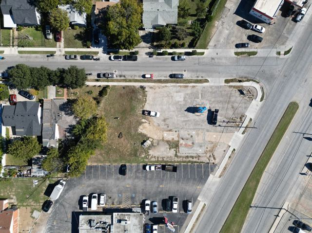 3255 Mansfield Hwy